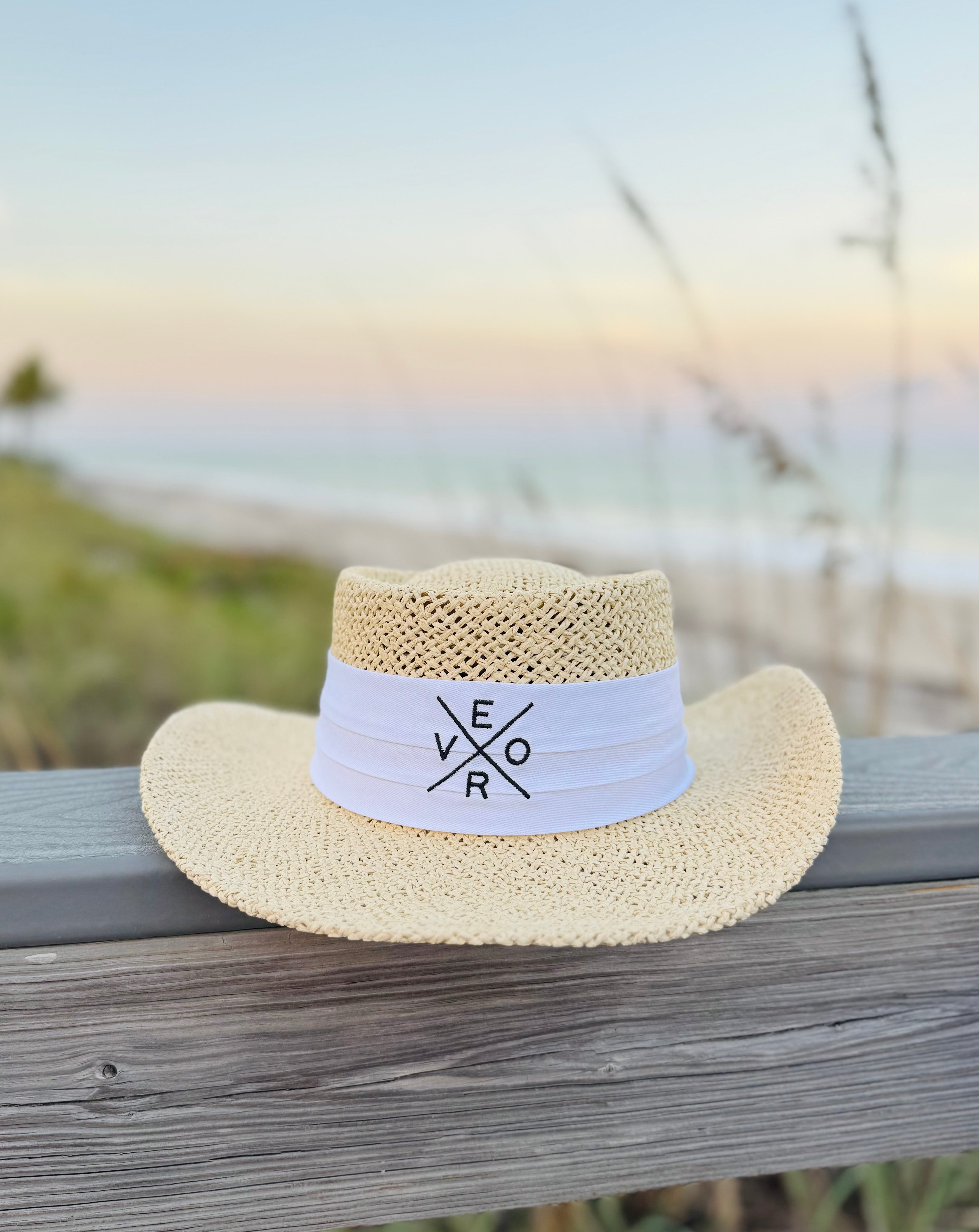 Vero Straw Golf Hat - White Band with Navy – Seahorse Lane