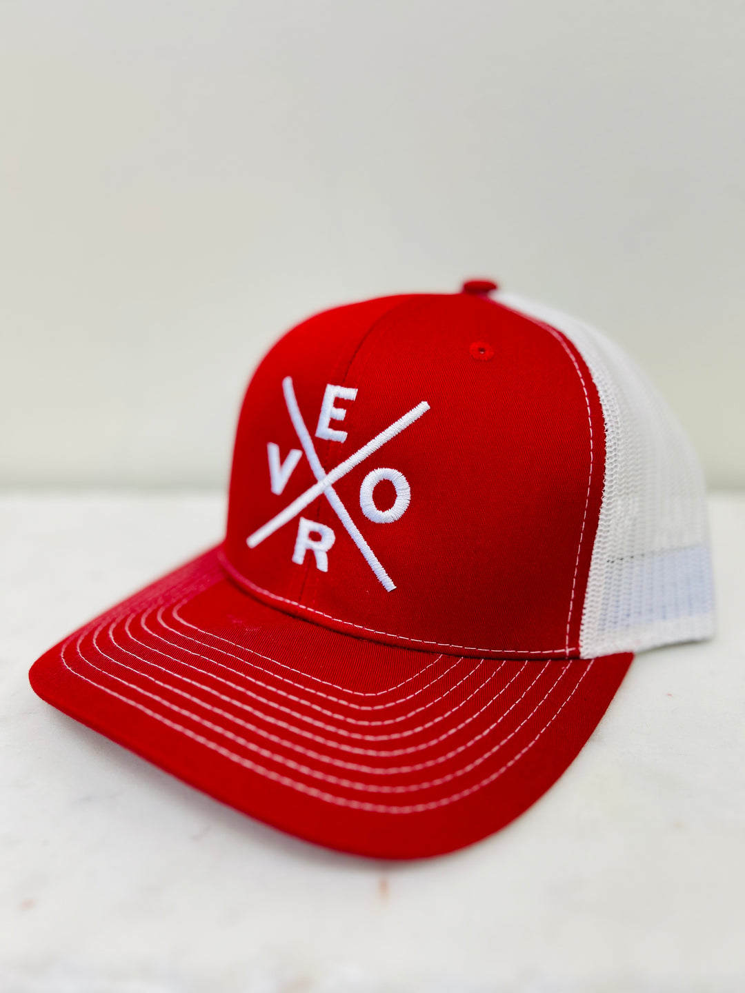 Vero Trucker Hat - White & Red