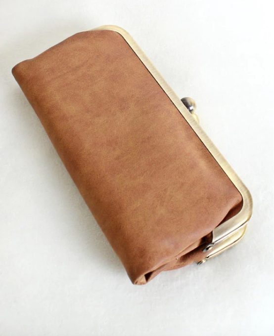 Kiss Lock Clutch