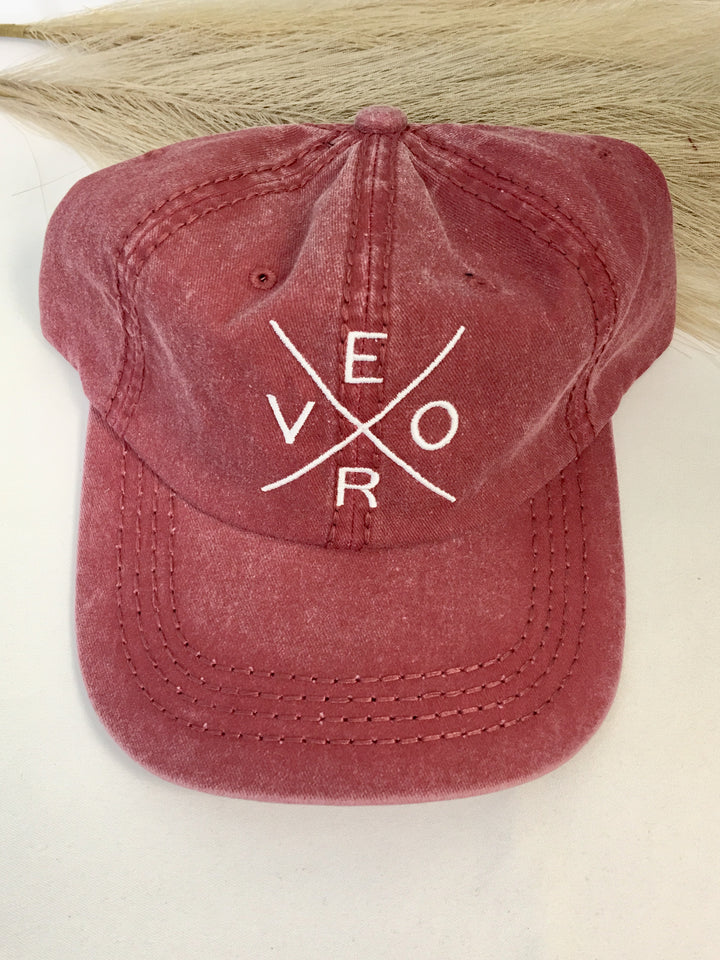 Vero Hat - Burgundy & White