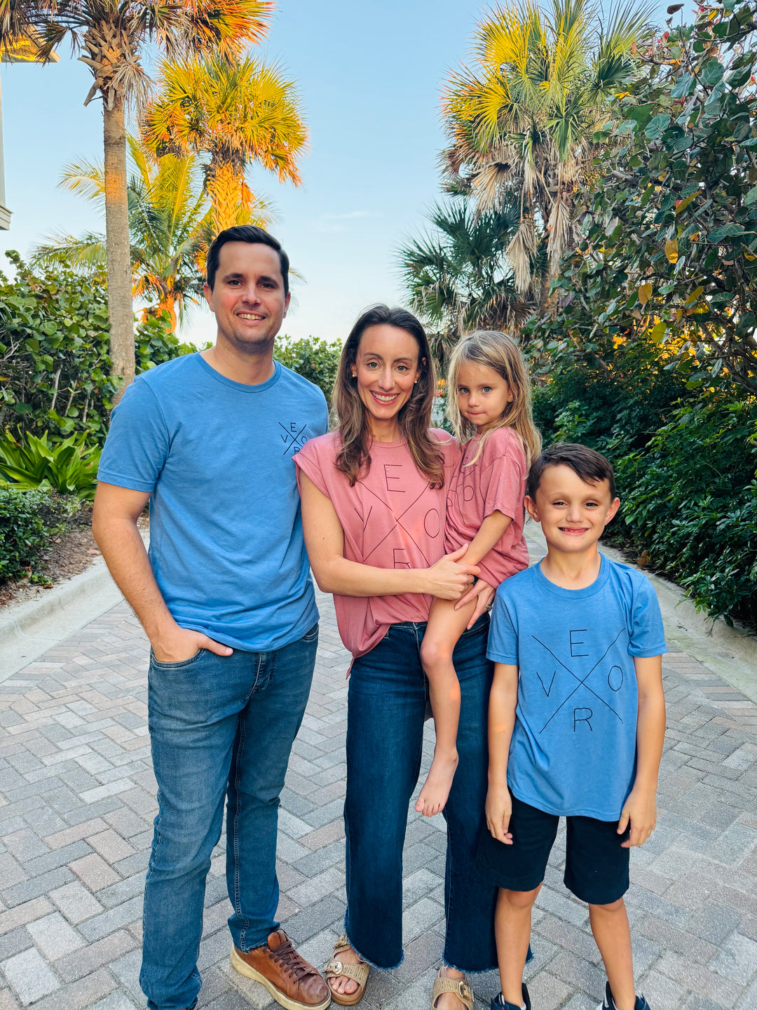 Vero T-Shirt - Adult, Cornflower & Navy