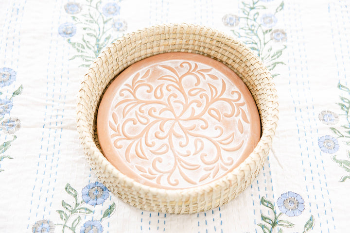 Rahab's Rope - Round Ivy Swirls Bread Warmer Basket