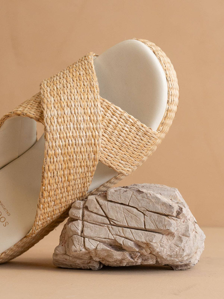 Oasis Society - The Fresno Natural | Raffia Platform Summer Sandal