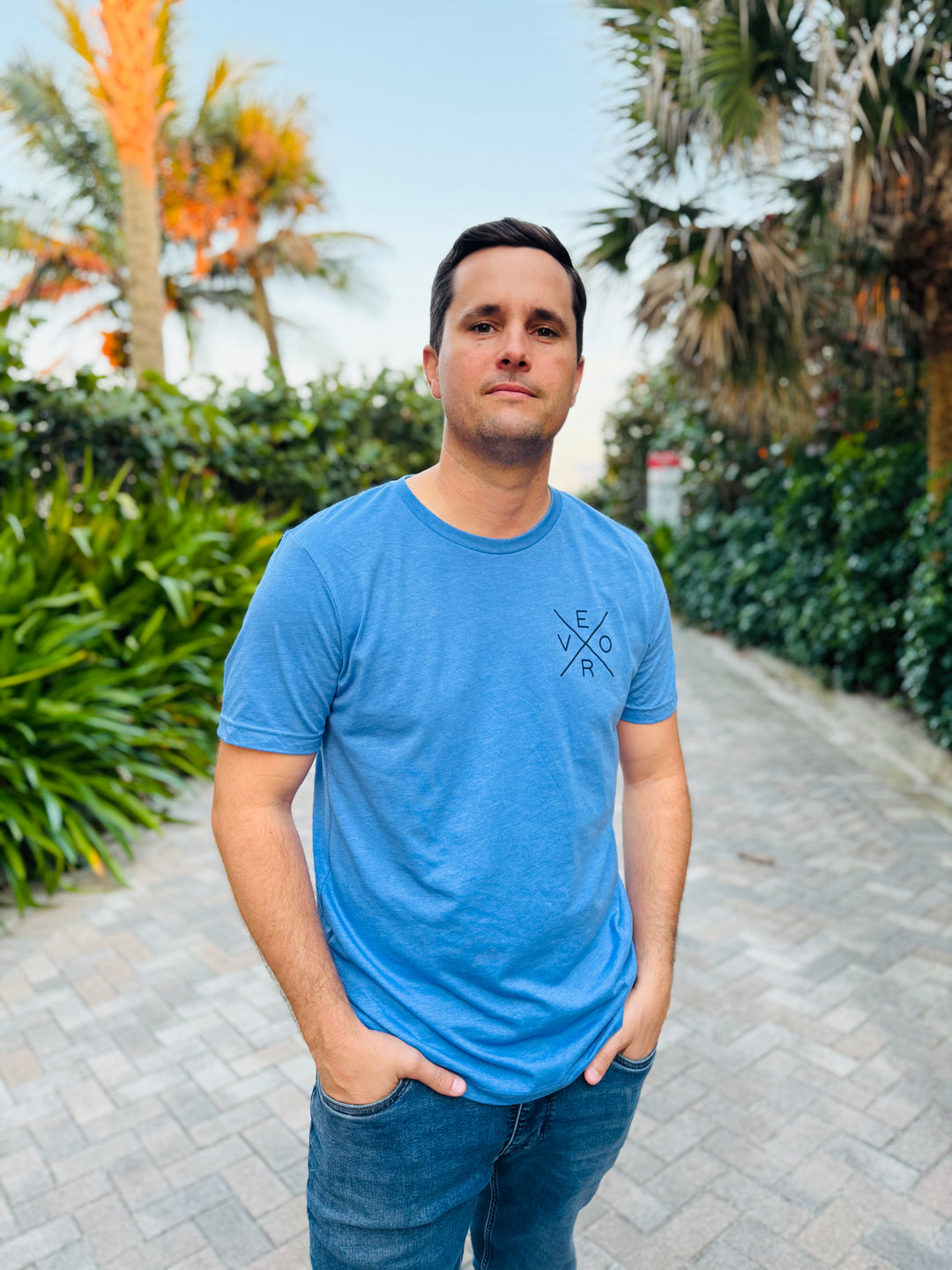 Vero T-Shirt - Adult, Cornflower & Navy