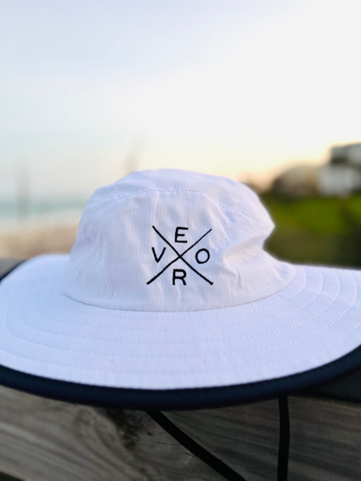 Vero Wide Brim Sun Hat - White and Navy