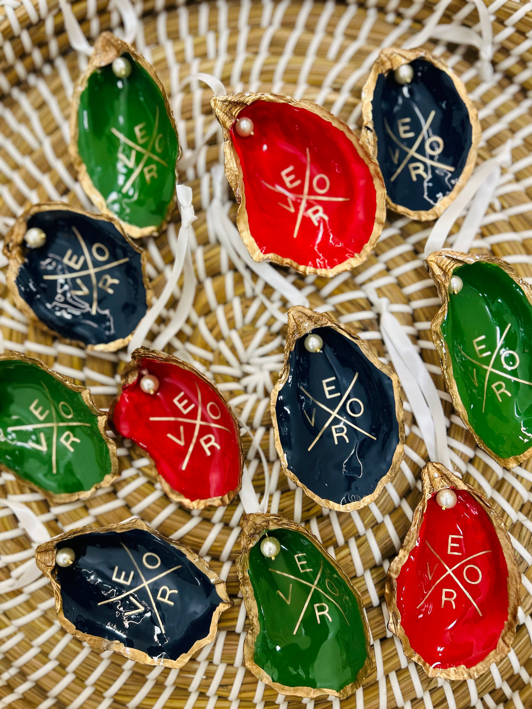 VERO Oyster Shell Ornament