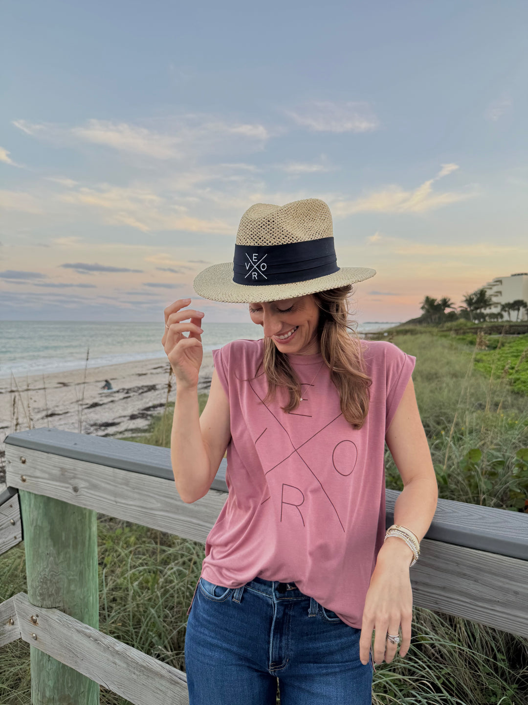 Vero Straw Golf Hat - Navy Band with White