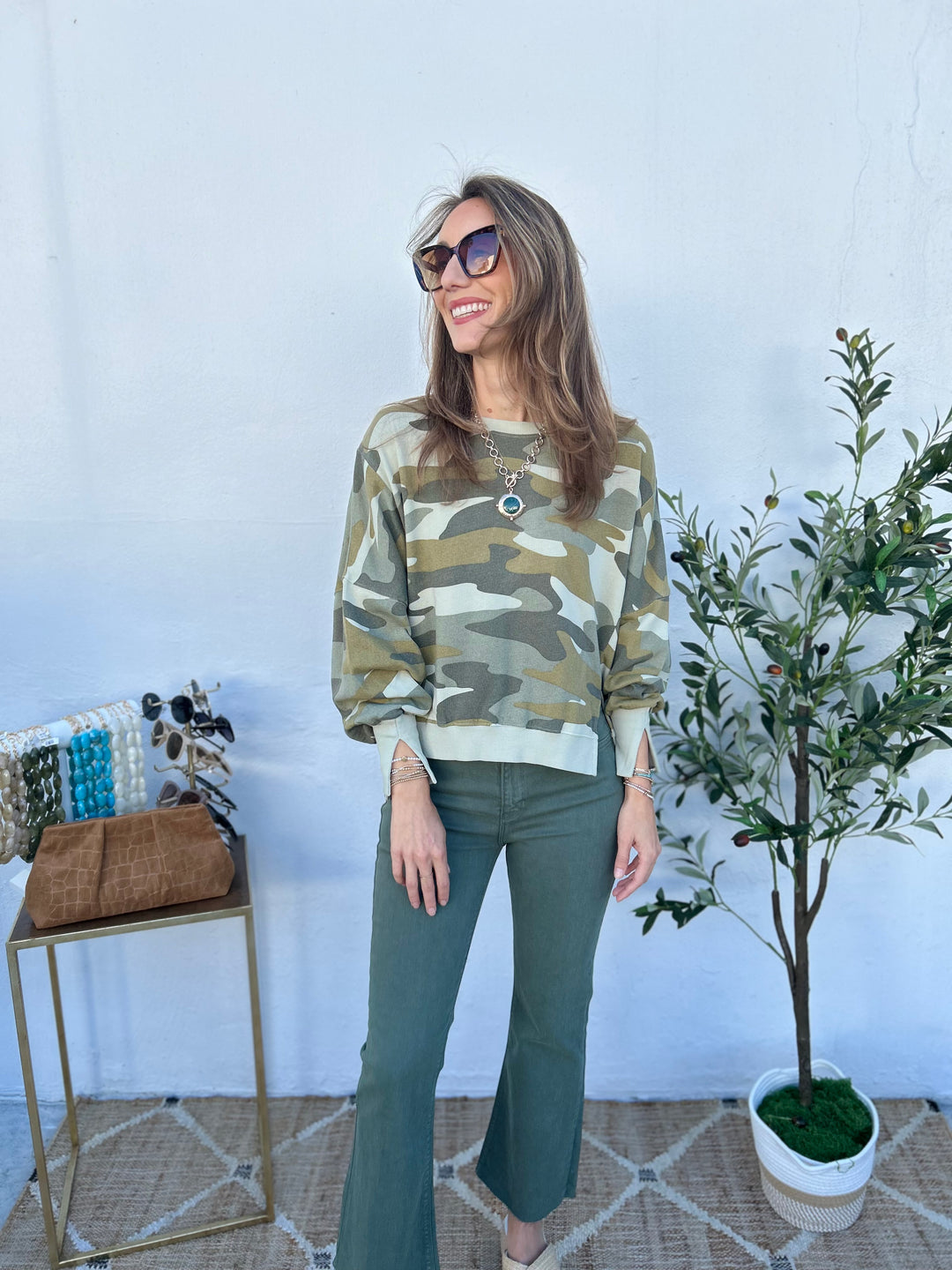 The Cropped Demi Flare - Vintage Olive