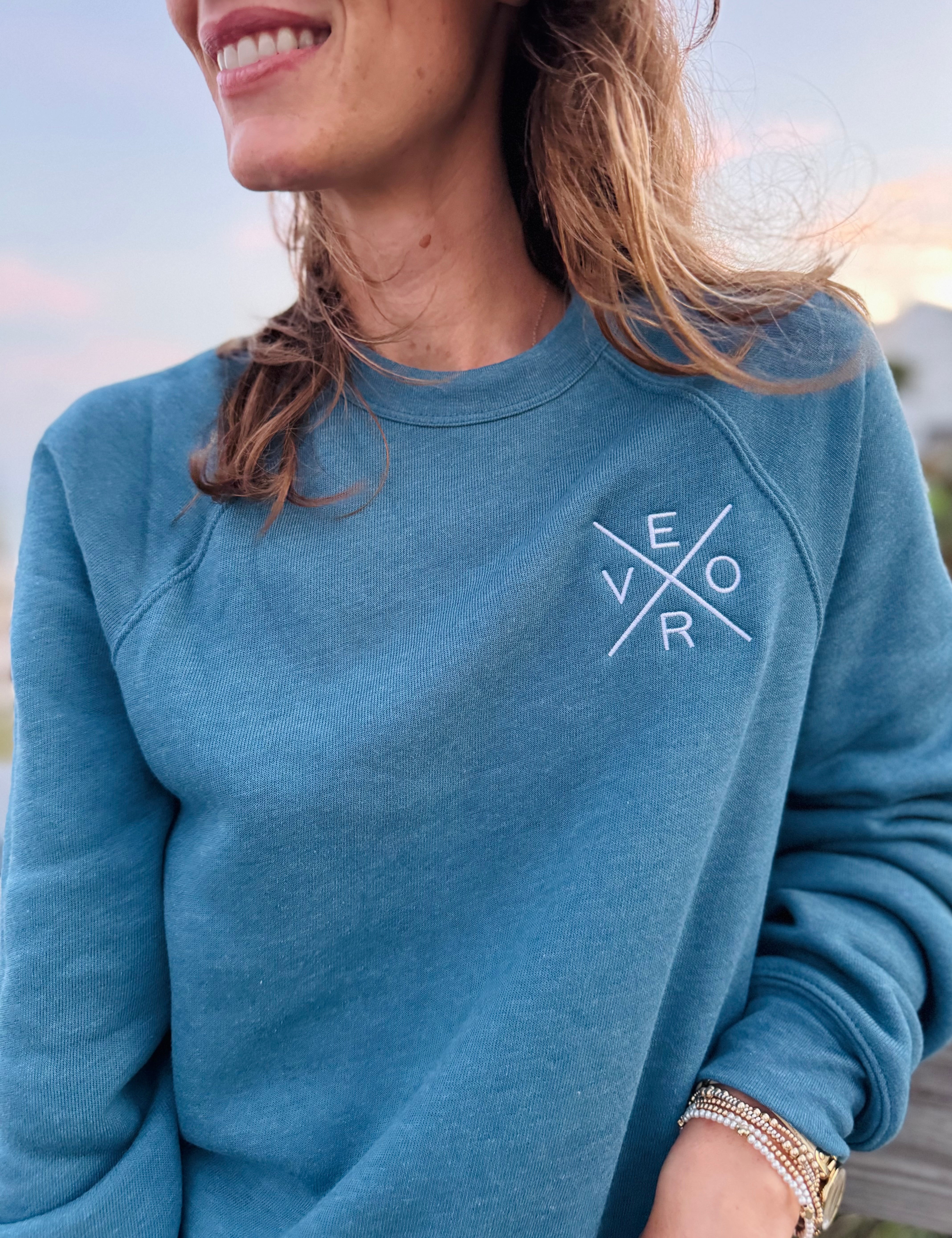 Vero Heather Deep Teal Sweatshirt – Seahorse Lane