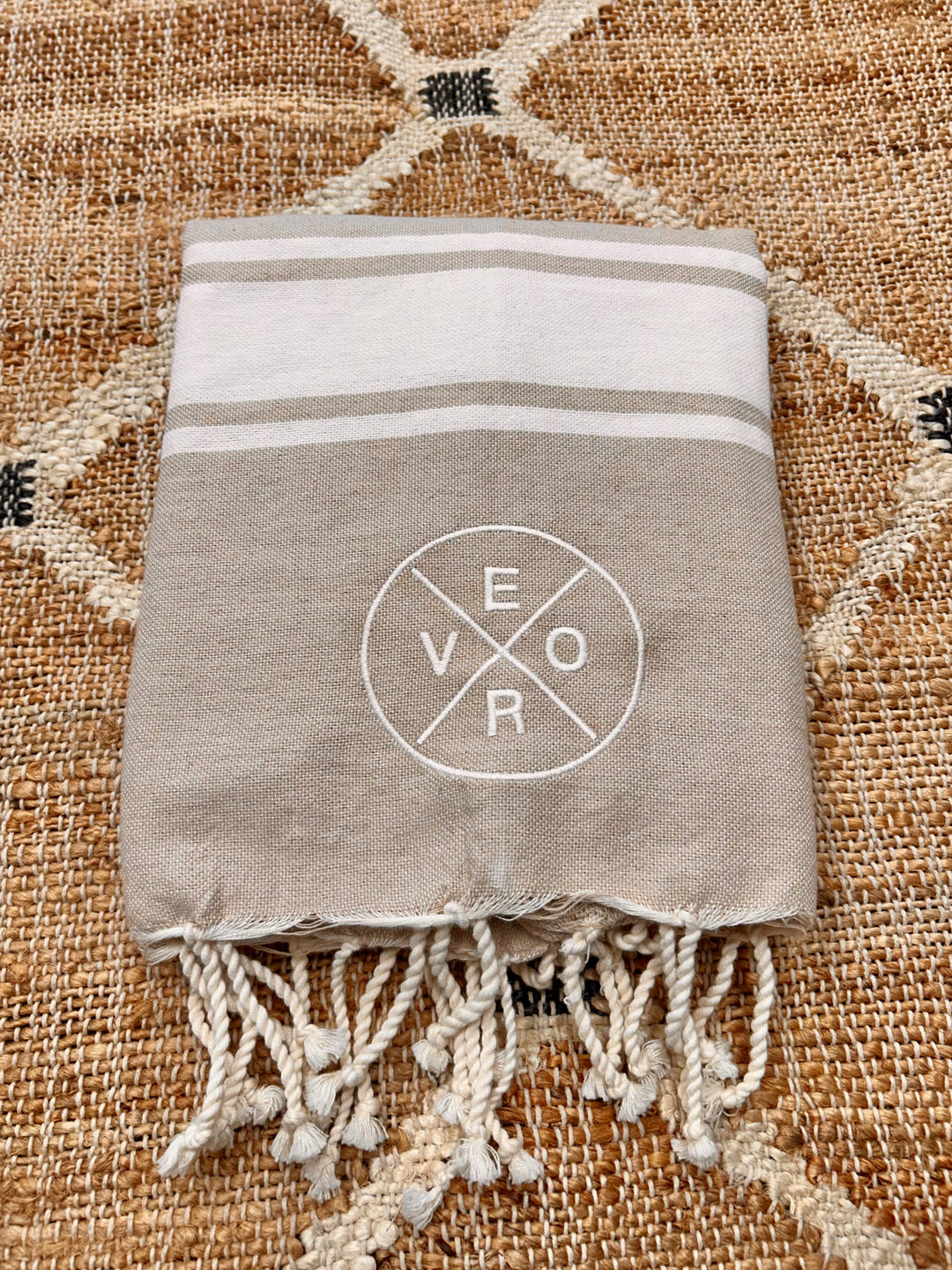 Vero Beach Towel - Beige &amp; White