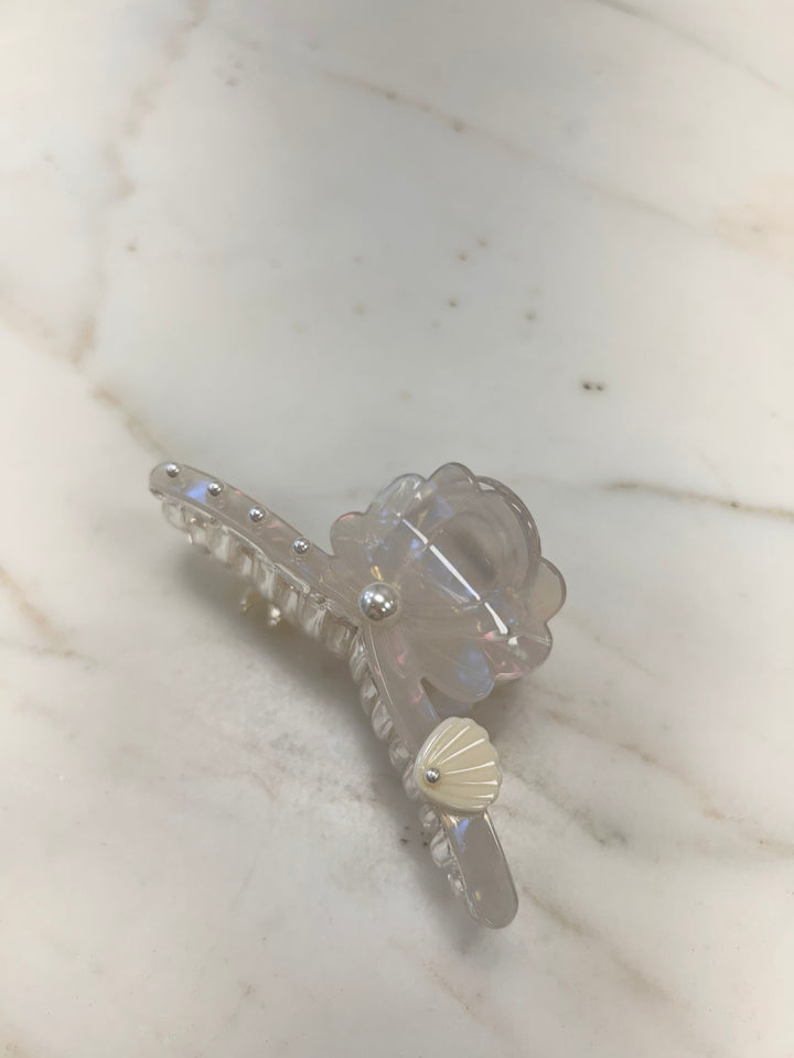 Ariel Clip