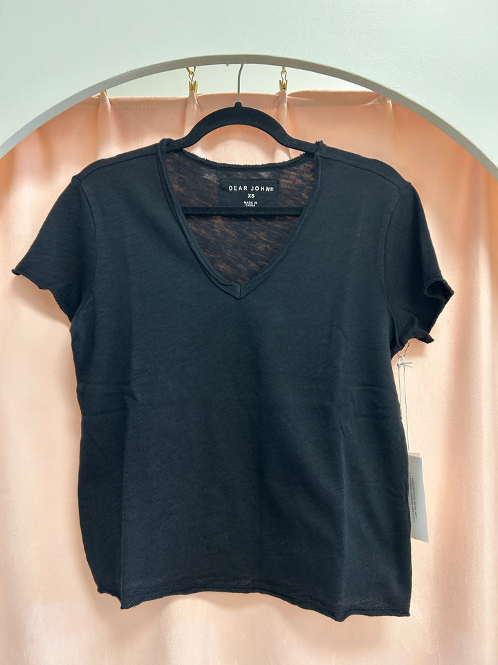 DEAR JOHN - Vanya - Black Tee