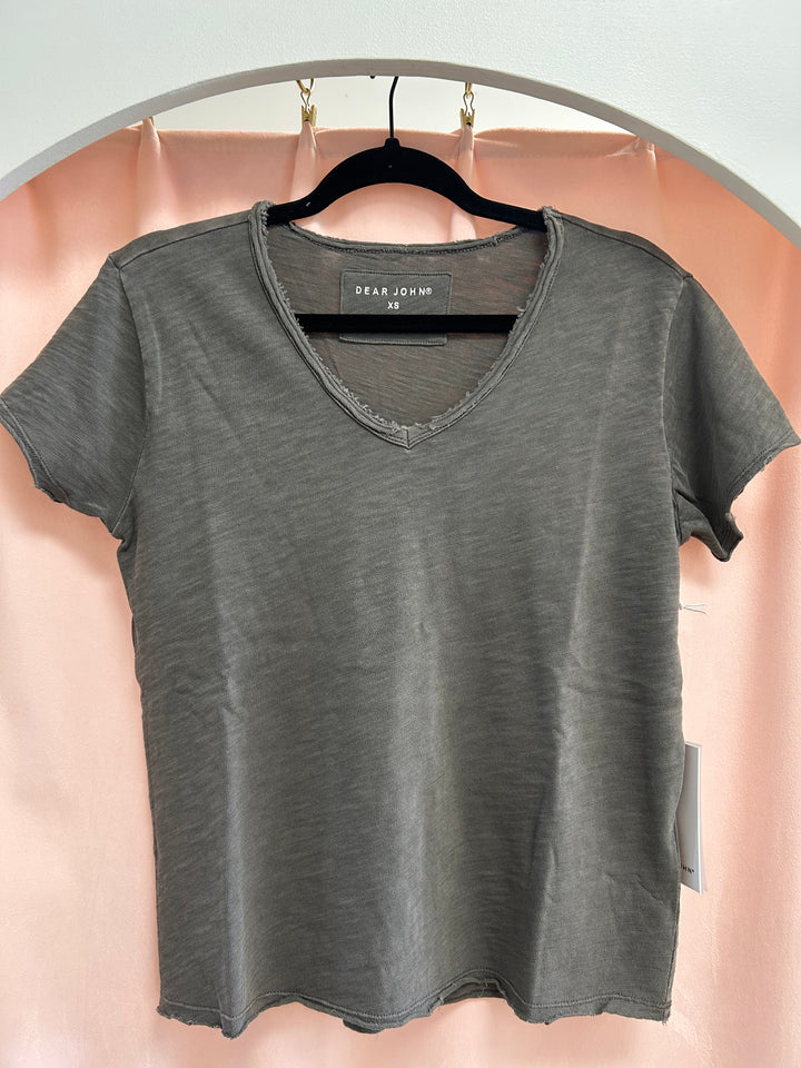 DEAR JOHN - Vanya - Dark Grey Tee