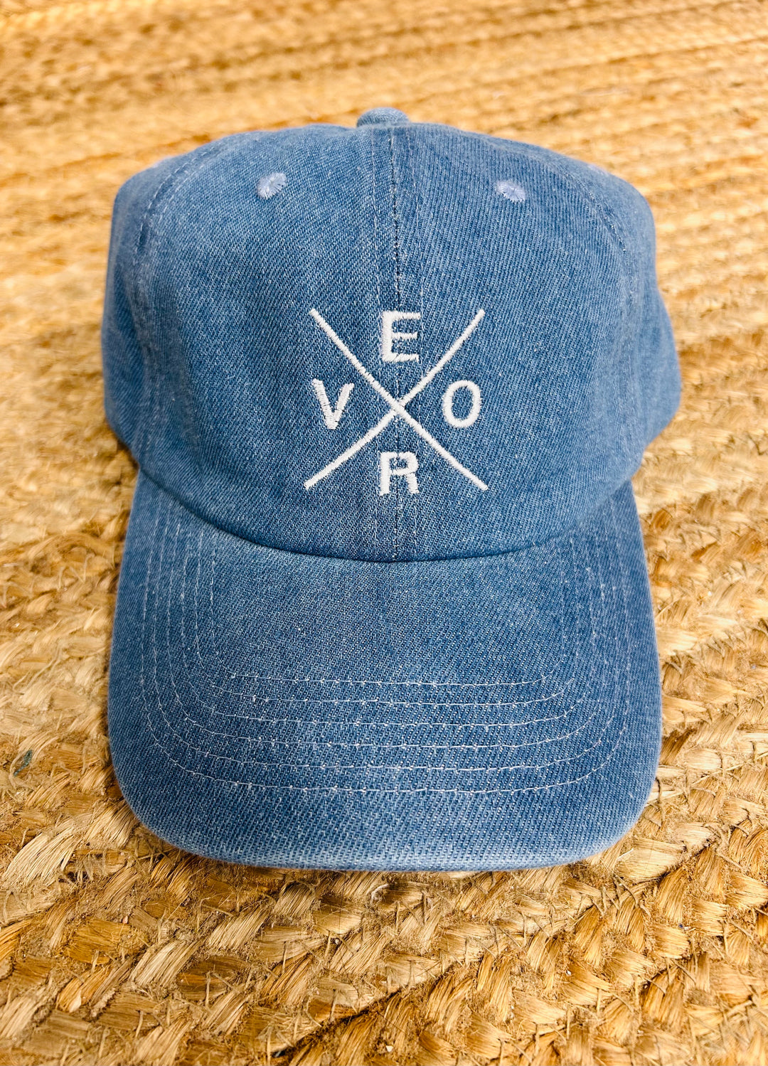 Vero Hat - Light Denim &amp; White
