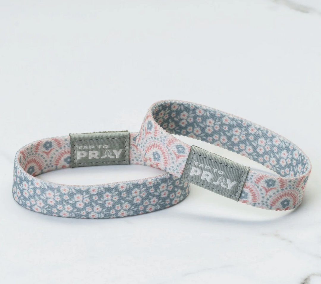Tap To Pray® Wristband – Boho Bouquet