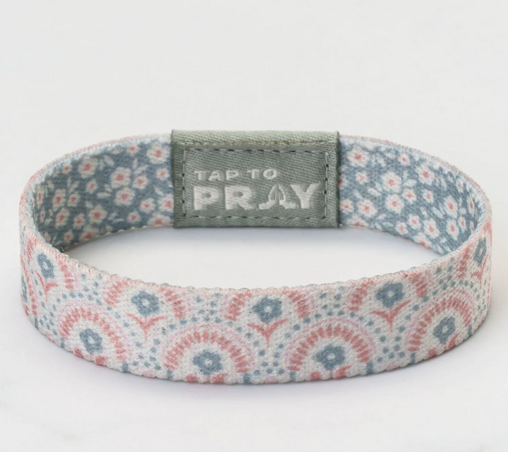 Tap To Pray® Wristband – Boho Bouquet