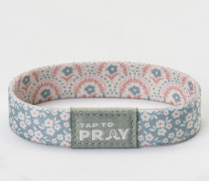 Tap To Pray® Wristband – Boho Bouquet