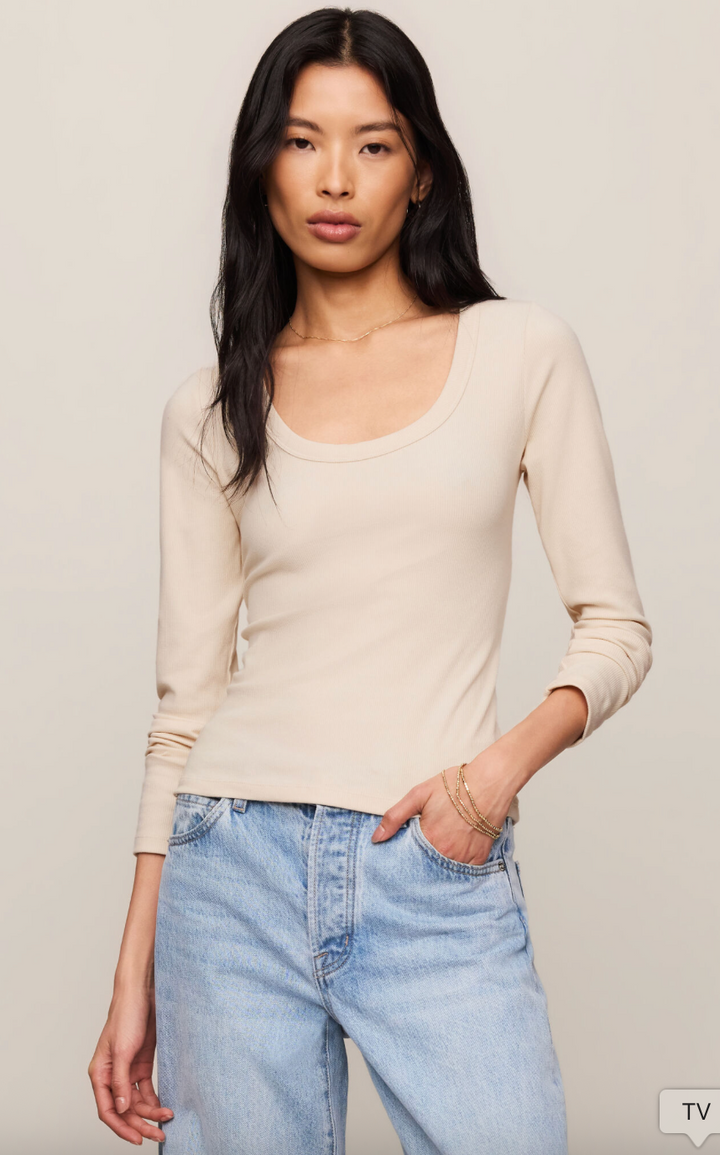 Z Supply Greyson Scoop Long Sleeve Tee - Chalk