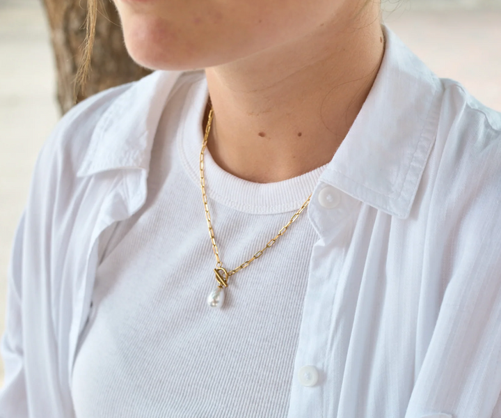 Ursula Pearl Toggle Necklace