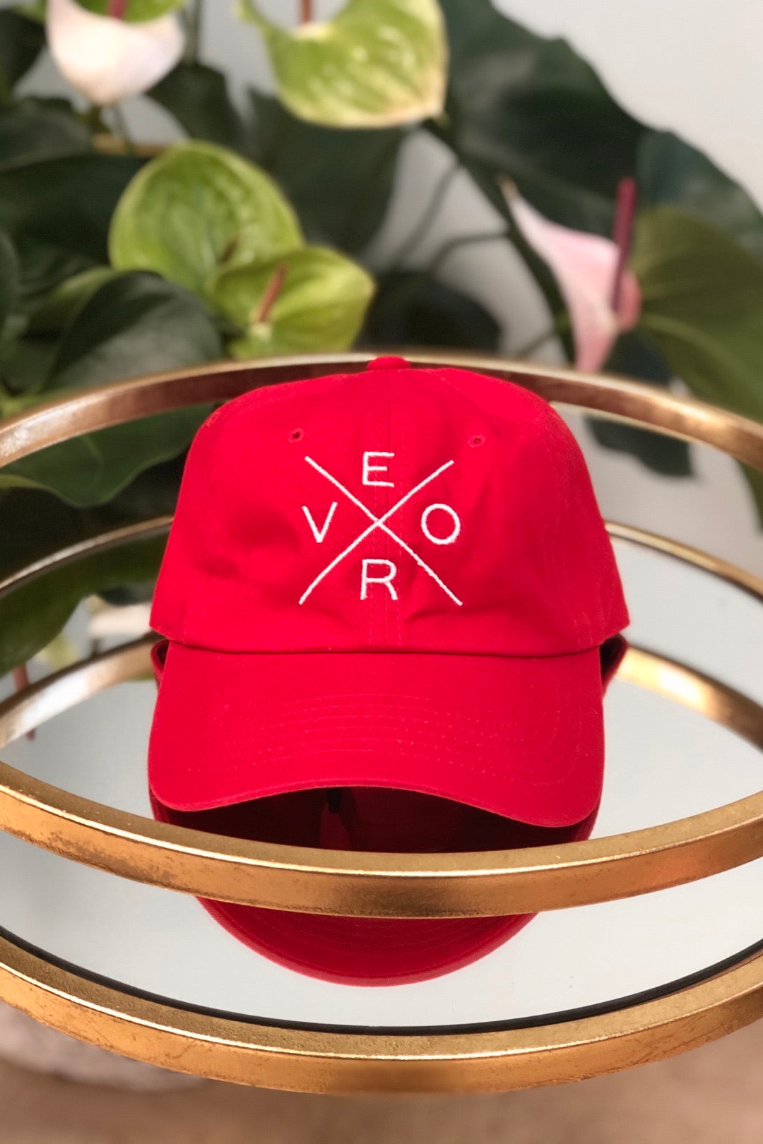 Vero Hat - Red & White